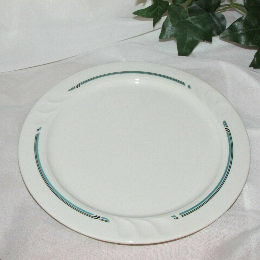 SHENANGO Vintage Dinner Plate 393-10 Syracuse 9 3/4" Black Turquoise Bands Retro